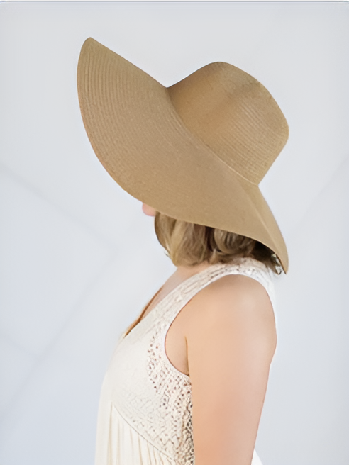 Straw Hat – GoldenGaze Wide-Brim Elegance