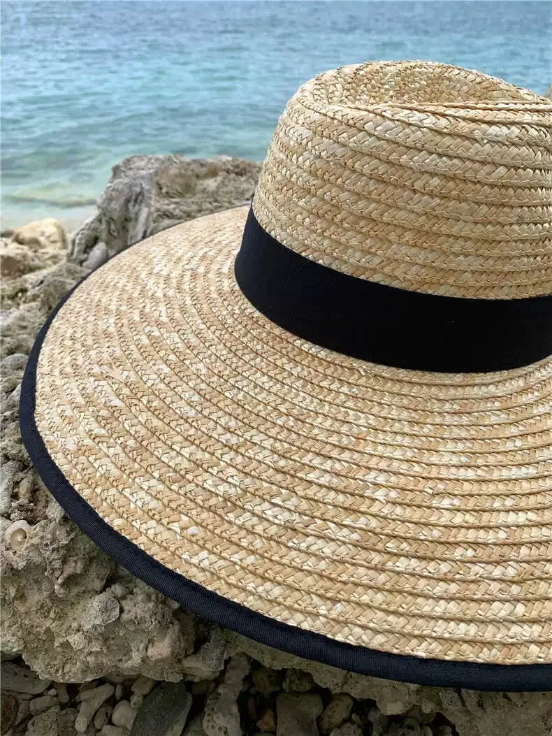 SunCover Straw Hat – Minimalist Wide Brim Sun Protection
