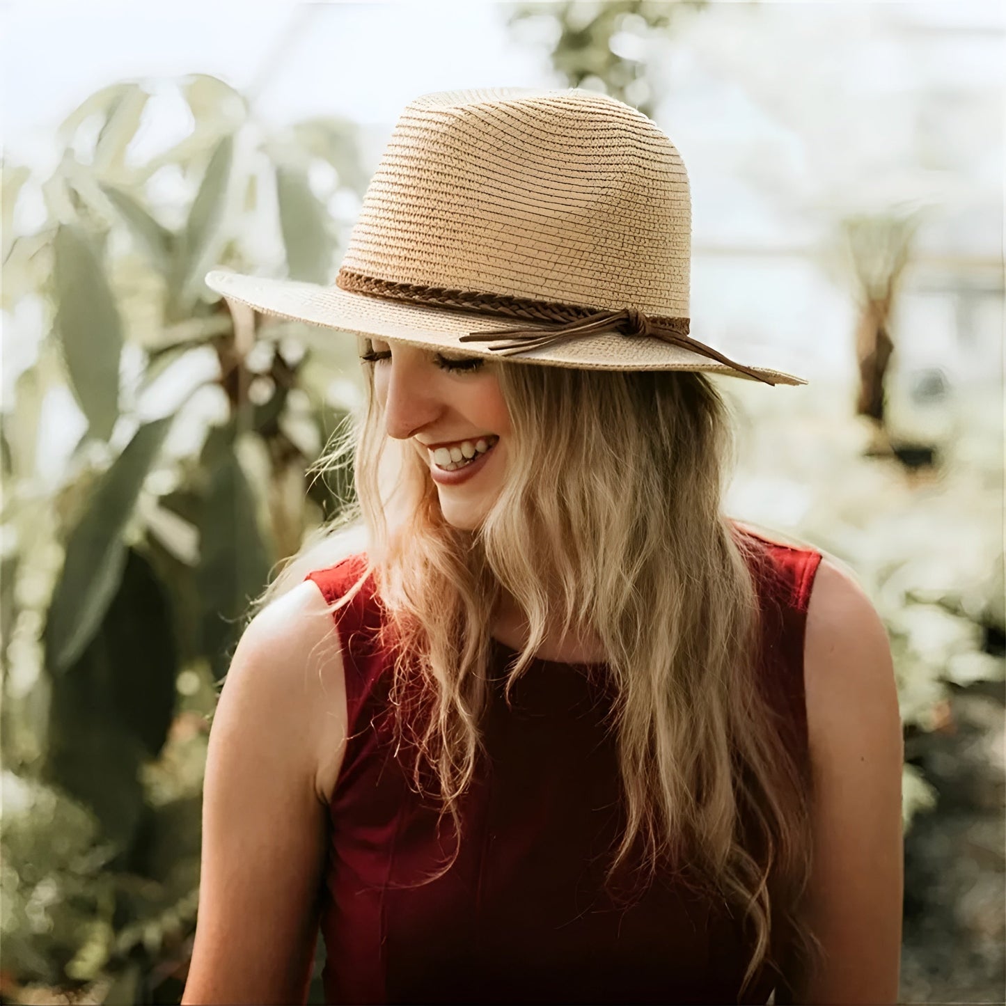 Braided Straw Hat – Timeless Summer Elegance