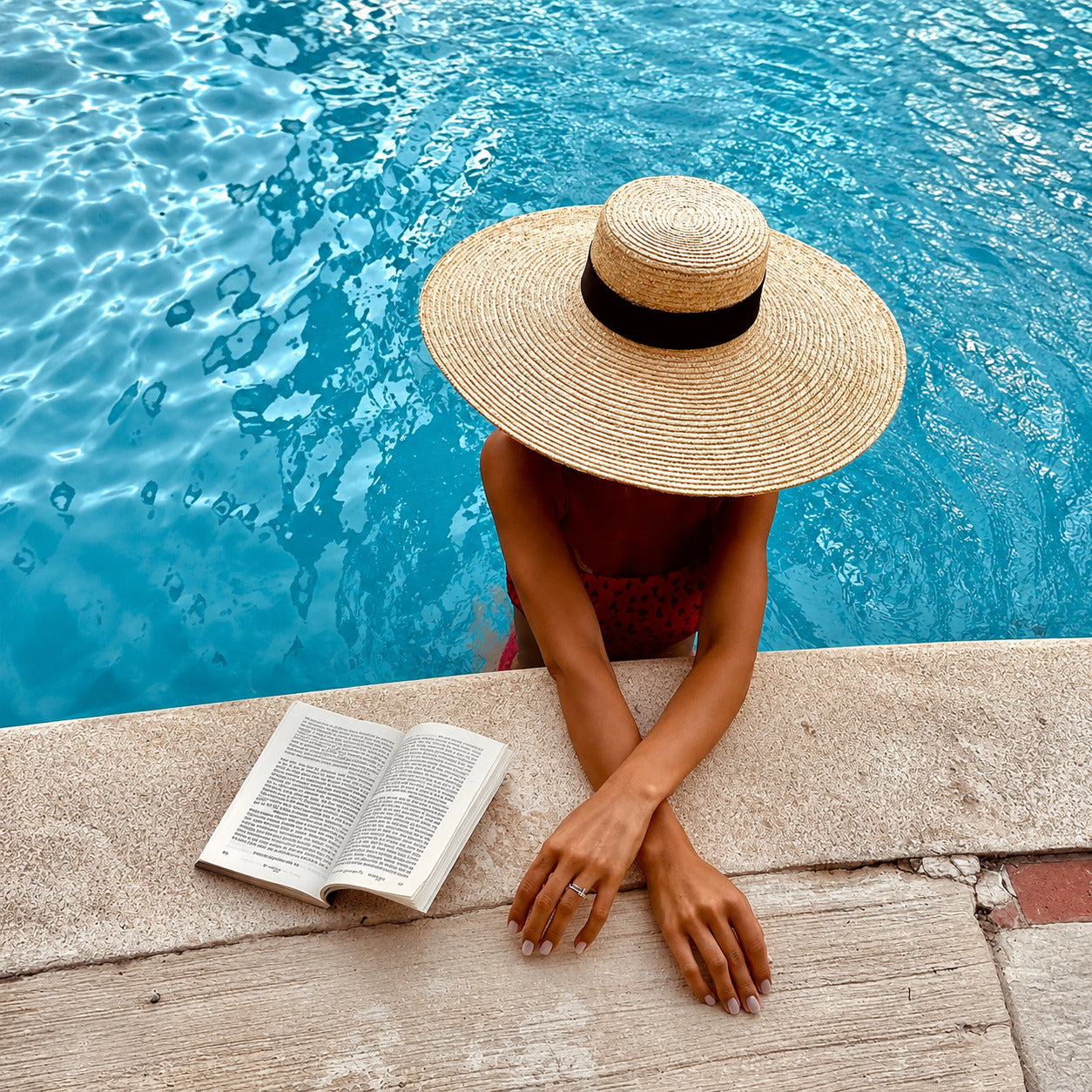 Straw Hat – Extra Wide Brim With Bold Black Band